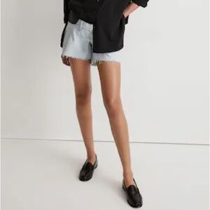 Madewell: MATERNITY SIDE-PANEL RELAXED MID-LENGTH DENIM SHORTS IN ESSEN WASH
